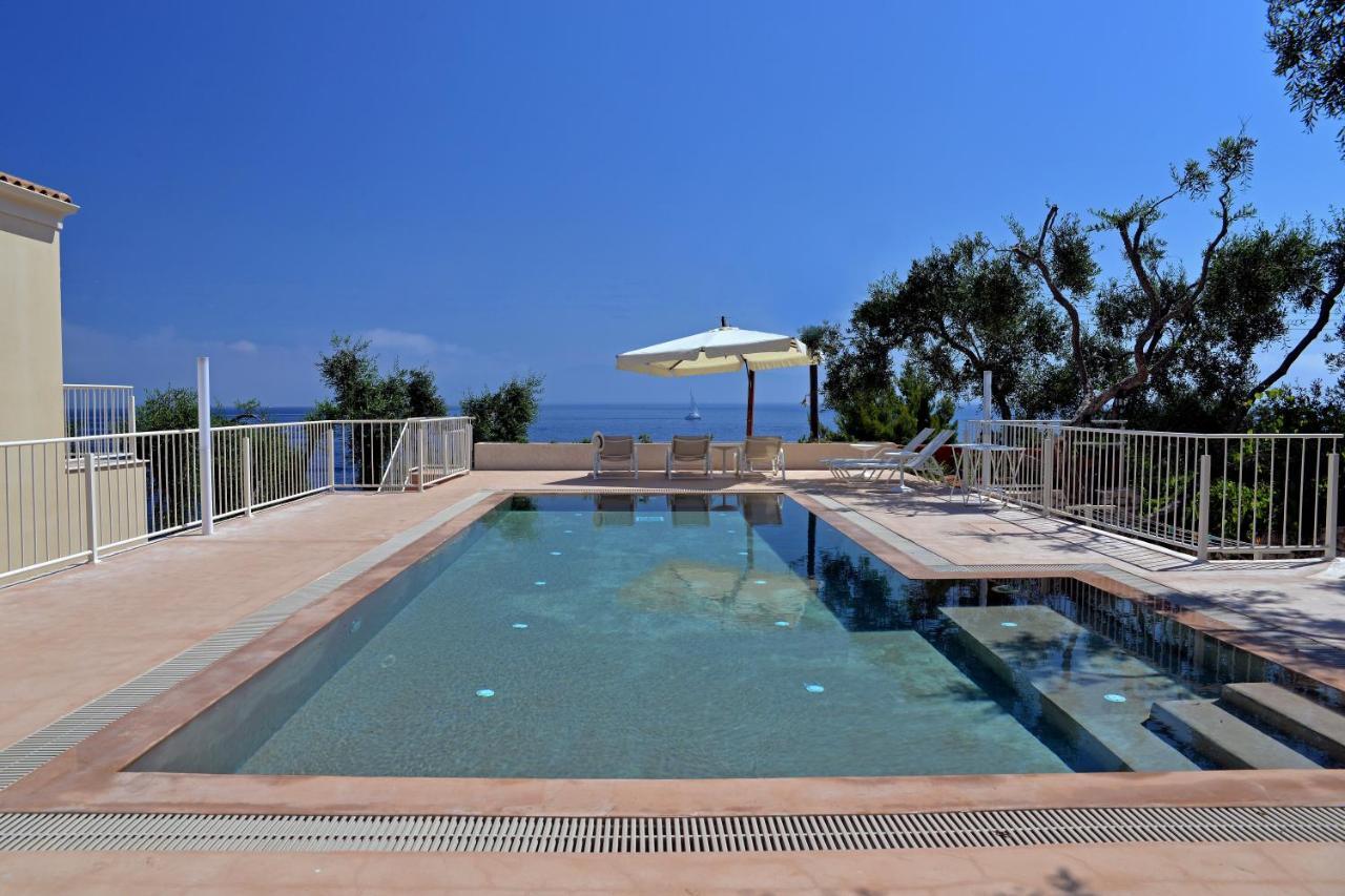 Villa Dinos Tranakatika 외부 사진